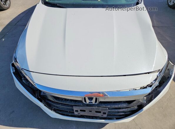 1HGCV1F11KA022950 2019 HONDA ACCORD White Սալոնի հետևի տեսք