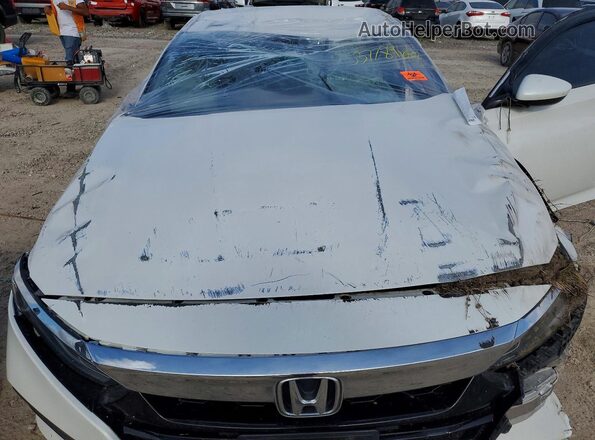 1HGCV1F12JA261941 2018 HONDA ACCORD Белый Вид задней части салона
