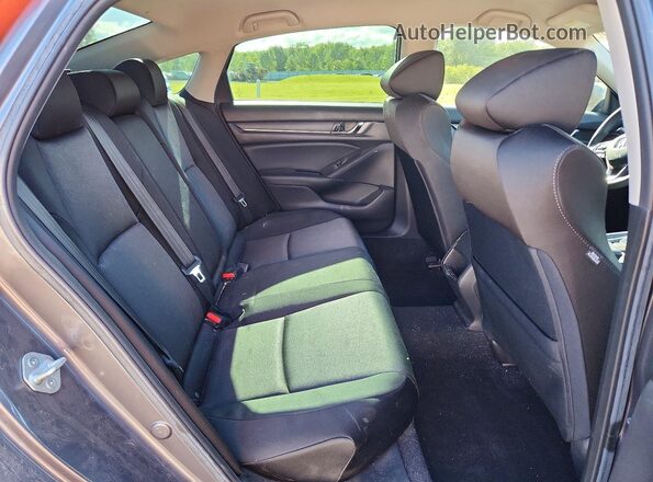 1HGCV1F12MA124325 2021 HONDA ACCORD Gray Widok tylnych siedzeń