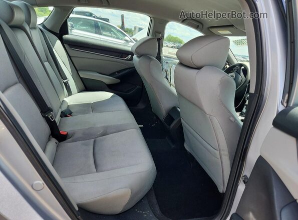 1HGCV1F13KA056727 2019 HONDA ACCORD Silver Widok tylnych siedzeń