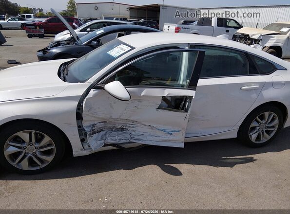 1HGCV1F13LA028668 2020 HONDA ACCORD White Widok z przodu