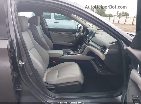 1HGCV1F14JA061563 2018 HONDA ACCORD Gray Front interior view