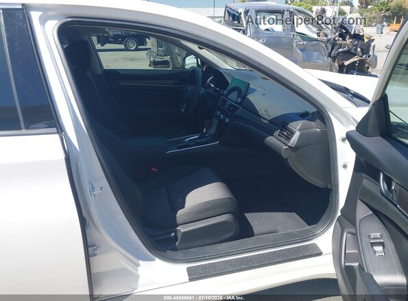 1HGCV1F15MA114128 2021 HONDA ACCORD White Vista interior delantera