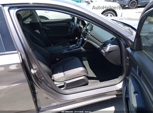 1HGCV1F17JA064506 2018 HONDA ACCORD Gray Front interior view