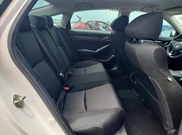1HGCV1F18JA123336 2018 HONDA ACCORD Белый Вид задних сидений
