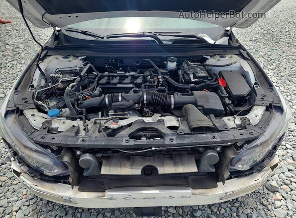 1HGCV1F18JA123336 2018 HONDA ACCORD Белый Вид задней части салона
