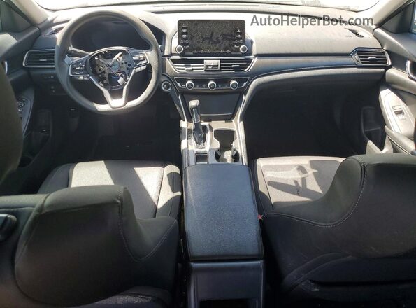 1HGCV1F1XKA017620 2019 HONDA ACCORD White Vista del salpicadero