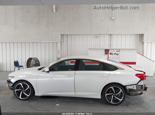 1HGCV1F30JA048178 2018 HONDA ACCORD White 