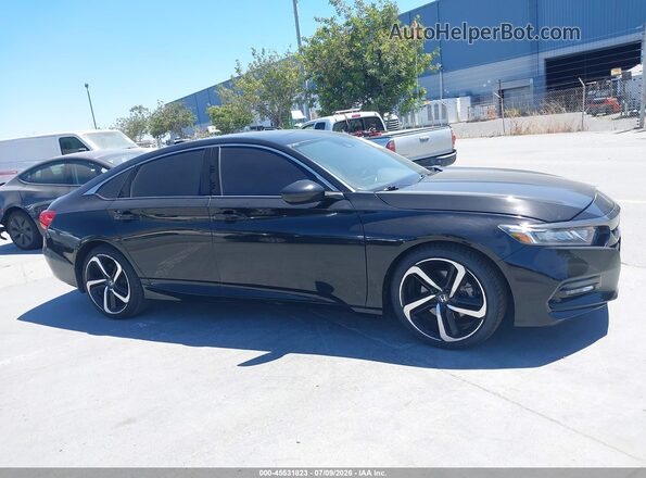 1HGCV1F30JA096098 2018 HONDA ACCORD Black Widok wnętrza z tyłu