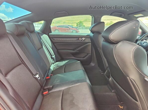 1HGCV1F30JA131464 2018 HONDA ACCORD Красный Вид задних сидений