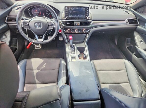 1HGCV1F30JA131464 2018 HONDA ACCORD Красный Вид панели приборов