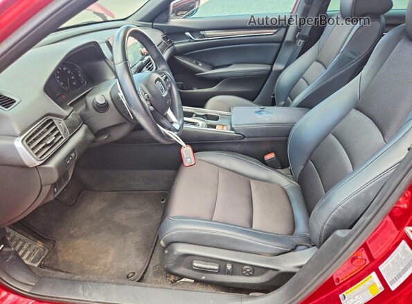 1HGCV1F30JA131464 2018 HONDA ACCORD Красный Вид салона спереди