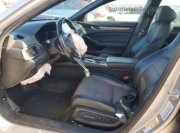 1HGCV1F30JA243875 2018 HONDA ACCORD Silver Front interior view