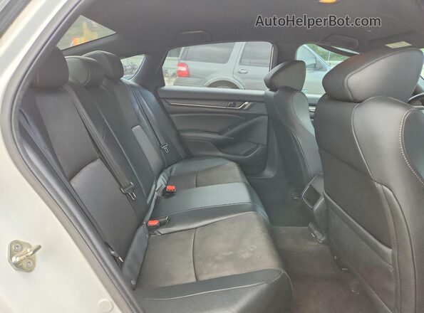 1HGCV1F30KA009446 2019 HONDA ACCORD White Вид задніх сидінь