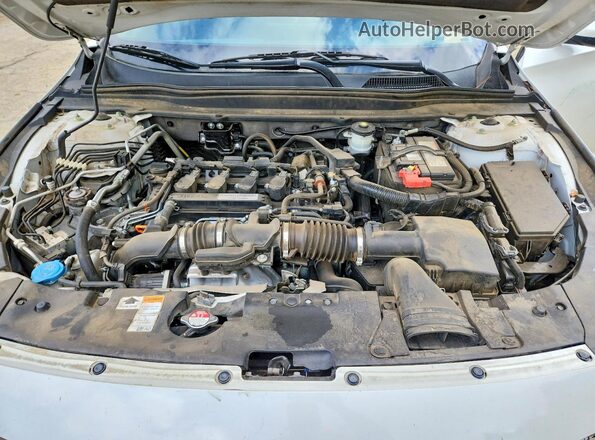 1HGCV1F30KA009446 2019 HONDA ACCORD White Вид задньої частини салону