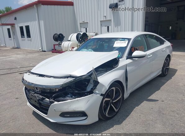 1HGCV1F30KA056945 2019 HONDA ACCORD White Вид спереду