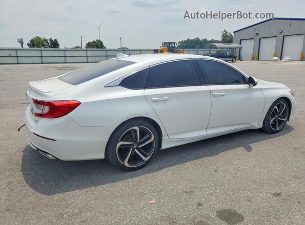 1HGCV1F31KA031553 2019 HONDA ACCORD White Rear right