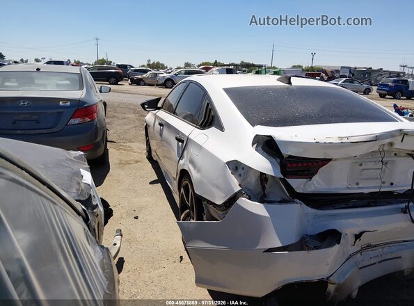 1HGCV1F32JA050417 2018 HONDA ACCORD White Tył lewy