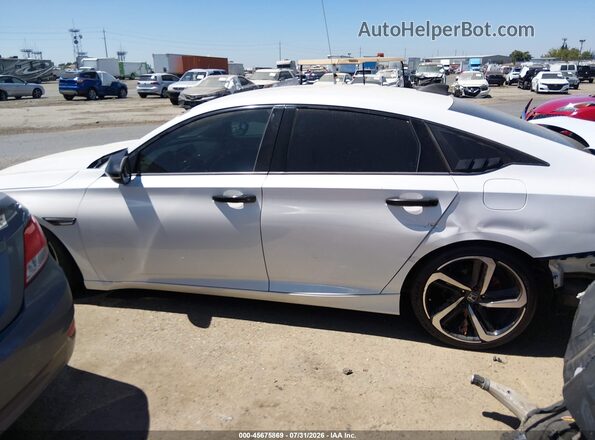 1HGCV1F32JA050417 2018 HONDA ACCORD White Widok wnętrza 360 stopni