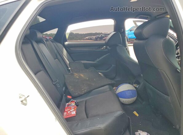 1HGCV1F32JA175420 2018 HONDA ACCORD White Widok tylnych siedzeń
