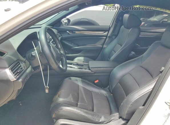 1HGCV1F32JA175420 2018 HONDA ACCORD White Widok wnętrza z przodu