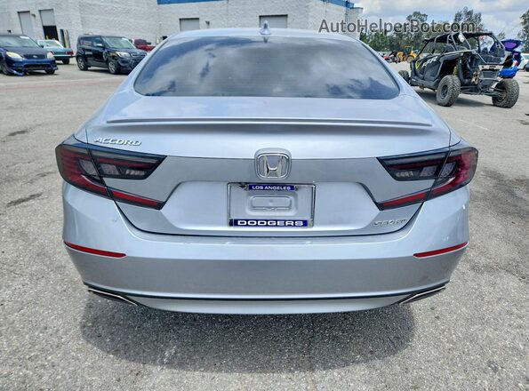 1HGCV1F33KA014074 2019 HONDA ACCORD Silver Widok z tyłu