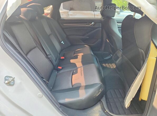 1HGCV1F34LA804372 2020 HONDA ACCORD Белый Вид задних сидений