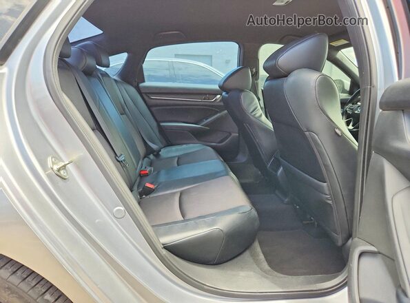 1HGCV1F35JA188792 2018 HONDA ACCORD Silver Вид задніх сидінь