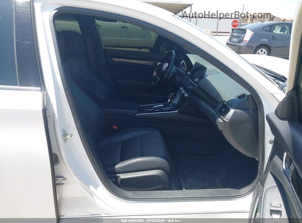 1HGCV1F35JA201864 2018 HONDA ACCORD White წინა სალონის ხედი