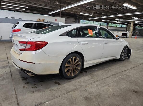 1HGCV1F35JA260574 2018 HONDA ACCORD White 