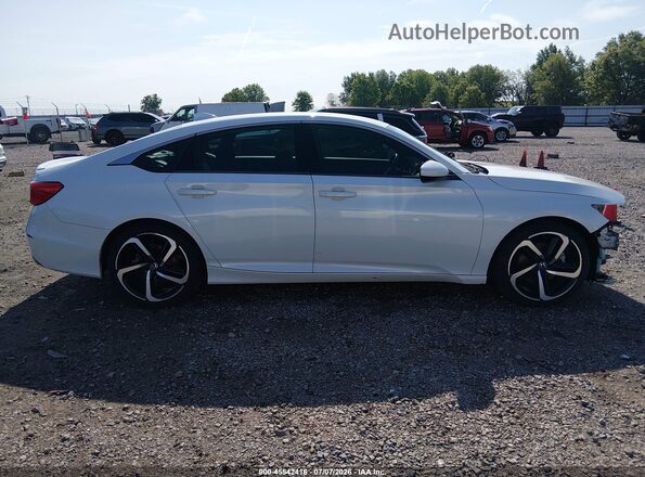 1HGCV1F35KA111714 2019 HONDA ACCORD White 360 interior view