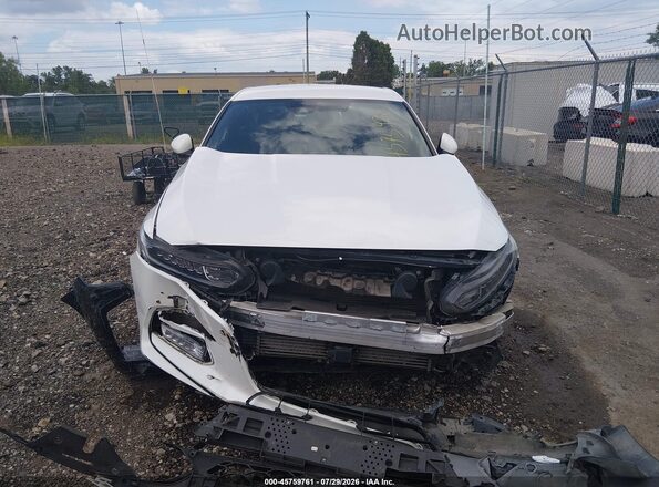 1HGCV1F36JA002032 2018 HONDA ACCORD Белый Вид щитка приборов