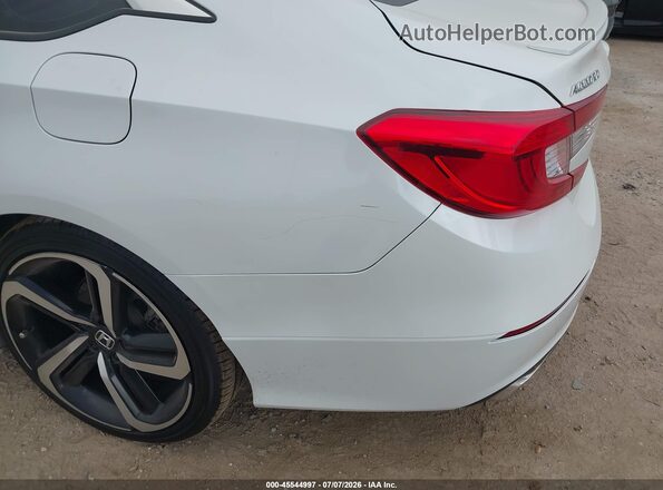 1HGCV1F36KA107462 2019 HONDA ACCORD Белый 