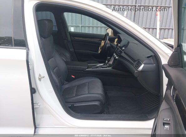 1HGCV1F37KA086315 2019 HONDA ACCORD Белый Вид салона спереди
