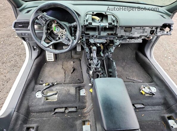 1HGCV1F38JA013324 2018 HONDA ACCORD White Dashboard view