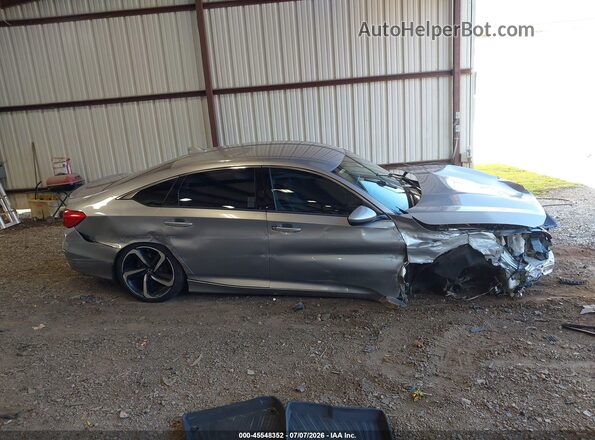 1HGCV1F38JA191055 2018 HONDA ACCORD Серый Вид задней части салона