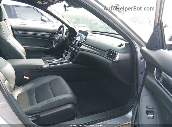1HGCV1F38KA007024 2019 HONDA ACCORD Silver Front interior view