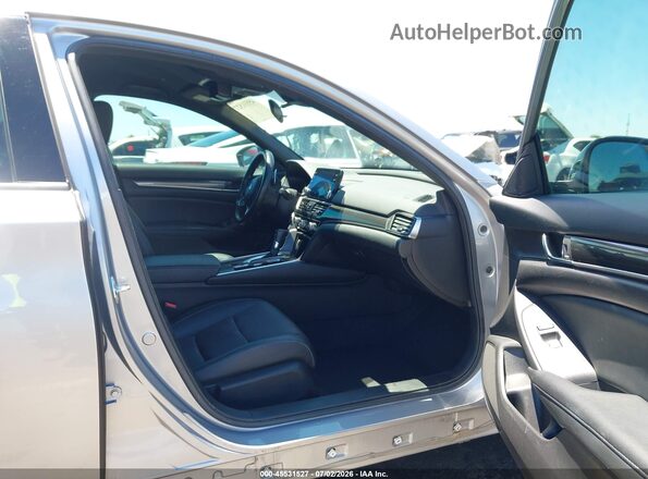 1HGCV1F38NA001096 2022 HONDA ACCORD Серебряный Вид салона спереди