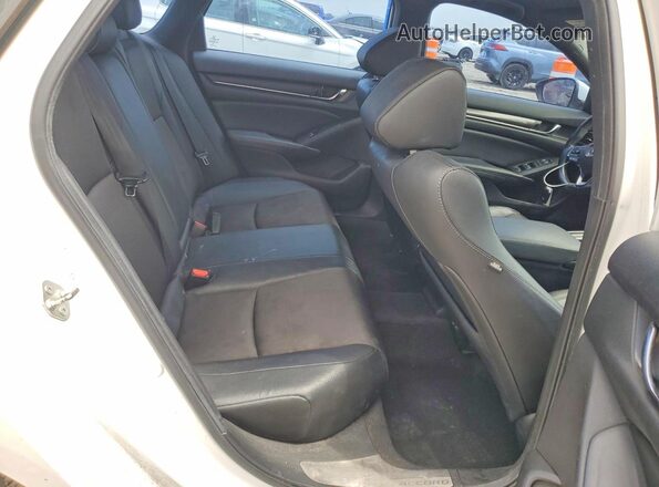 1HGCV1F39KA062128 2019 HONDA ACCORD White Հետևի նստատեղերի տեսք