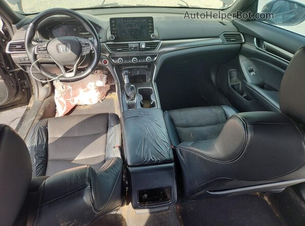 1HGCV1F3XJA068079 2018 HONDA ACCORD Black Dashboard view