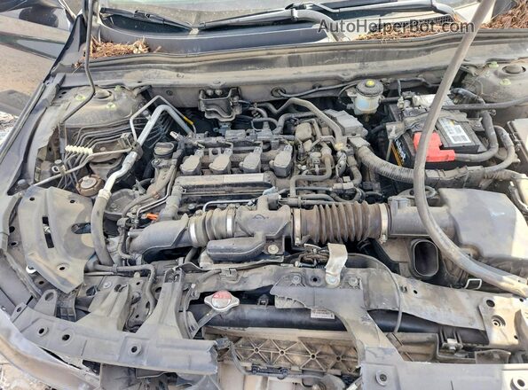 1HGCV1F3XJA068079 2018 HONDA ACCORD Black Rear interior view