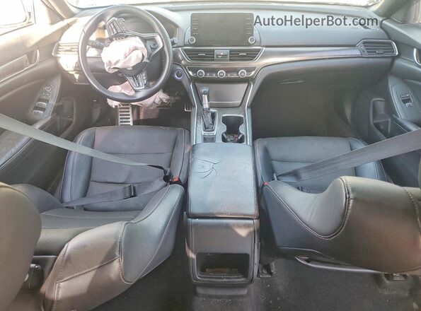 1HGCV1F3XJA103249 2018 HONDA ACCORD Black Dashboard view
