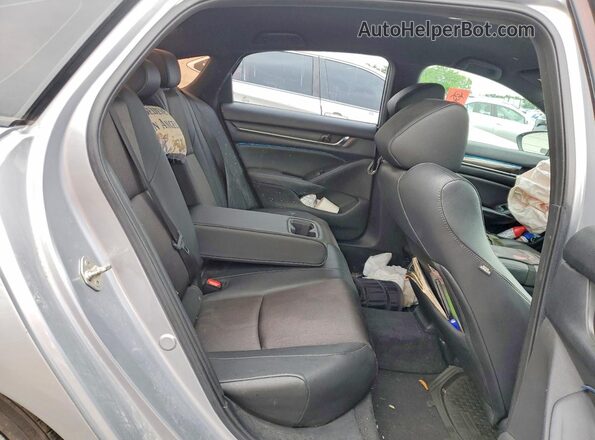 1HGCV1F3XKA028733 2019 HONDA ACCORD Silver Widok tylnych siedzeń