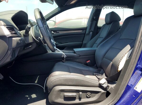 1HGCV1F3XKA099768 2019 HONDA ACCORD Blue Front interior view