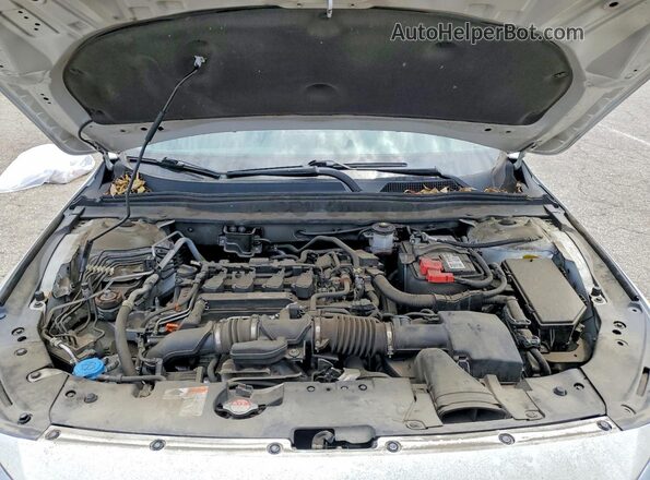 1HGCV1F41JA018602 2018 HONDA ACCORD White Widok wnętrza z tyłu