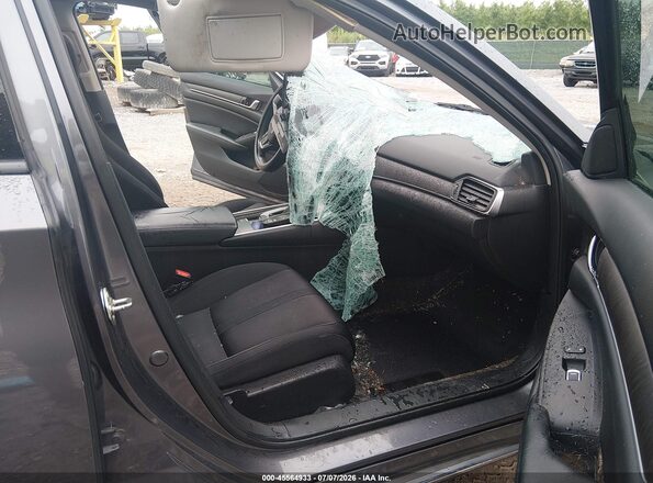 1HGCV1F41JA054032 2018 HONDA ACCORD Серый Вид салона спереди