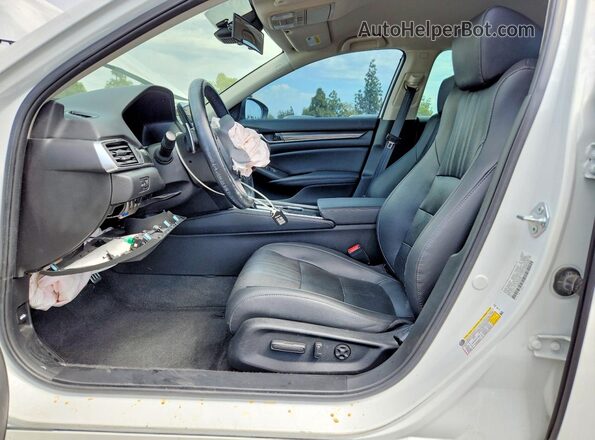 1HGCV1F42MA037650 2021 HONDA ACCORD White Vista interior delantera