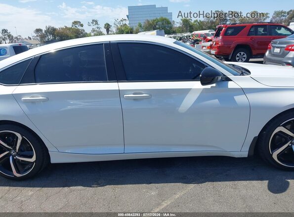 1HGCV1F42NA084694 2022 HONDA ACCORD Белый Вид задней части салона