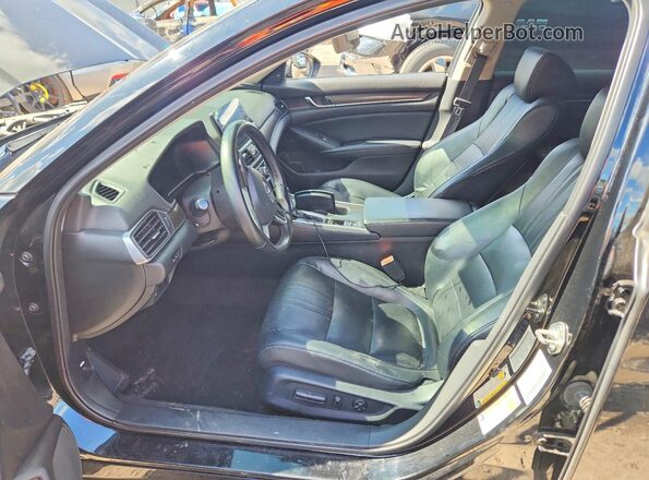 1HGCV1F52JA113050 2018 HONDA ACCORD Черный Вид салона спереди
