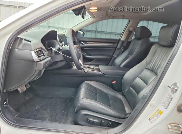 1HGCV1F52KA092086 2019 HONDA ACCORD Белый Вид салона спереди